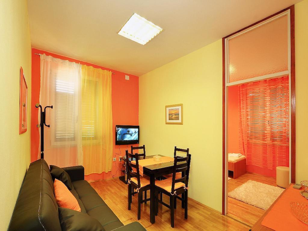 Apartment Varnica Spalato Esterno foto
